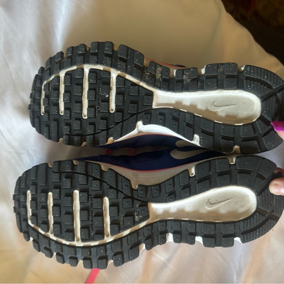 Nike Duel Fusion Size 8 - Picture 2 of 3